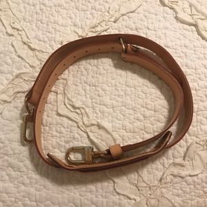 Louis Vuitton large shoulder strap